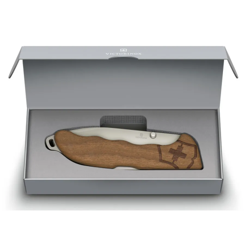 Нож перочинный Victorinox Evoke Wood (0.9415.D630) 136мм 4функц. дерево