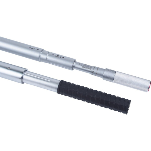 Ключ динамометрический JTC 7668 1" 400-2000Nm