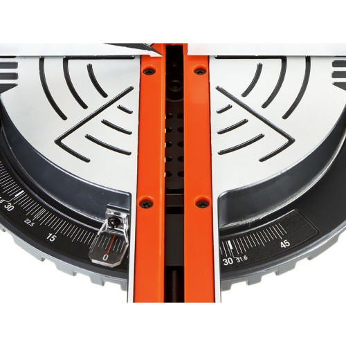 Торцовочная пила Зубр ЗПТ-210-1600 ПЛ