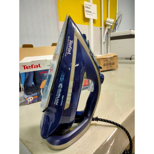 УЦ Утюг TEFAL FV6872E0 (плохая упаковка, люфт у подошвы)