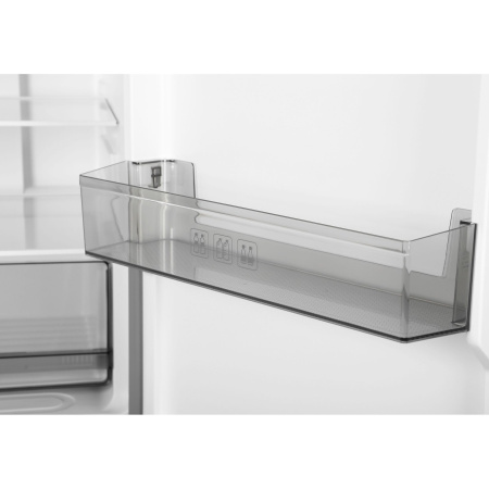 Холодильник SunWind SCC356 белый