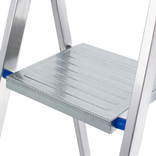 Стремянка LadderBel STR-AL-4 алюминиевая 4 ступени