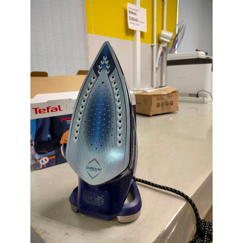 УЦ Утюг TEFAL FV6872E0 (плохая упаковка, люфт у подошвы)
